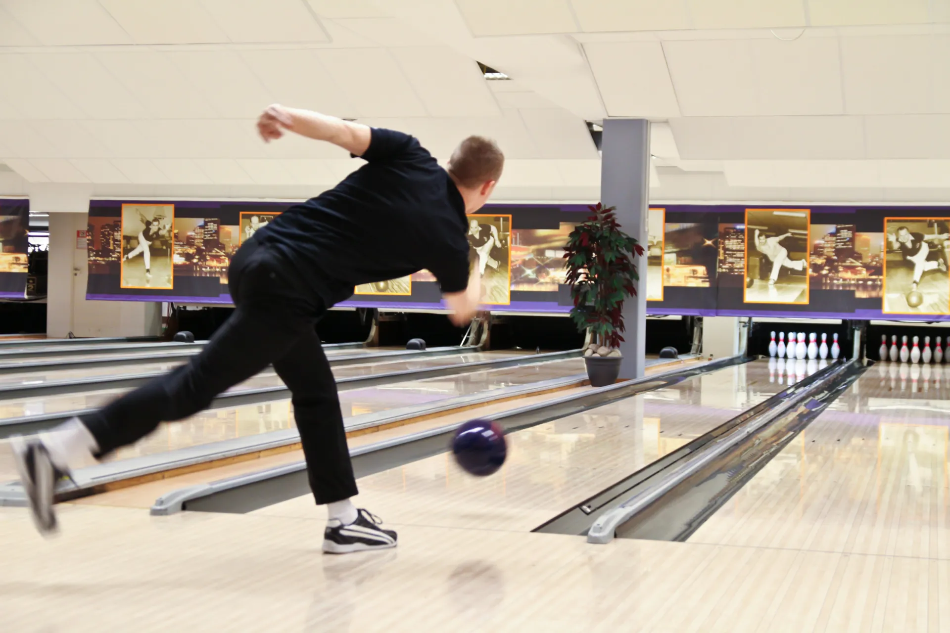 mp3175557 bowling 4